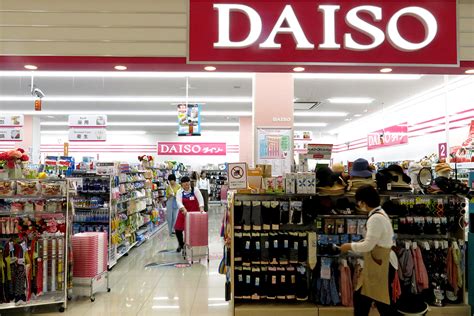 Japanese Dollar Store Daiso Expands With 30 USA Stores: Find Out Here – Footwear News