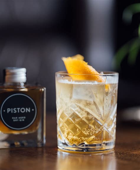 Two Smoking Barrels Cocktail - Piston Distillery