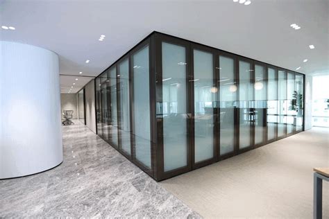 Operable Wall | T1 Glass