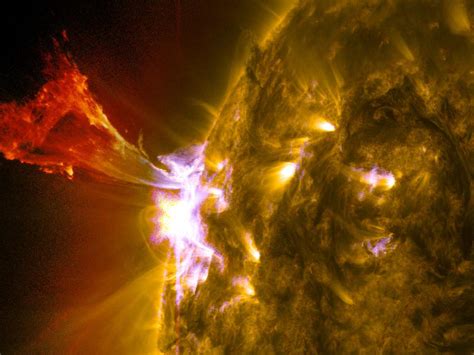 NASA Solar Prominence Eruption Associated With M5 7 Flare