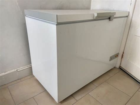 Bosch Chest Freezer 112cm Wide In Very Good Clean Condition Ebay