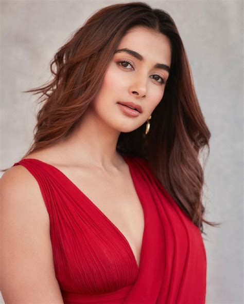 Pooja Hegde Looking Sexy In Red Saree Telugu Rajyam Photos