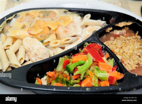 Frozen Dinner Microwave Hi Res Stock Photography And Images Alamy