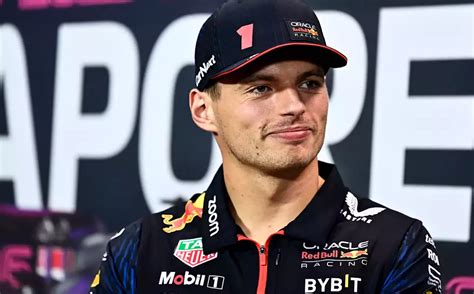 Verstappen defiende a Helmut Marko tras polémica con Checo Pérez