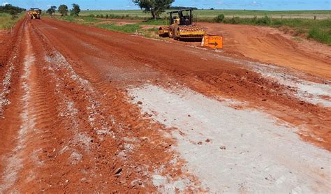 Avan A Pavimenta O Da Ms Entre Costa Rica E Para So Das Guas