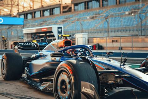 Sainz Lidera Manhã Do 2º Dia De Testes Da F1 No Bahrein Notícia De