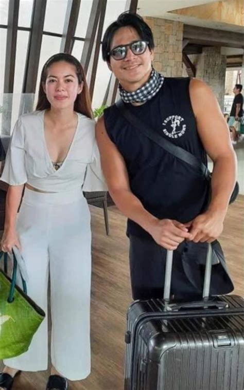 Look Piolo Pascual And Shaina Magdayaos Photos Hugging And Holding