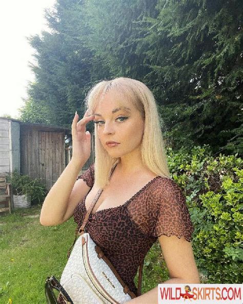 Emily Rose Perrin Nude Leaked Photos And Videos Wildskirts