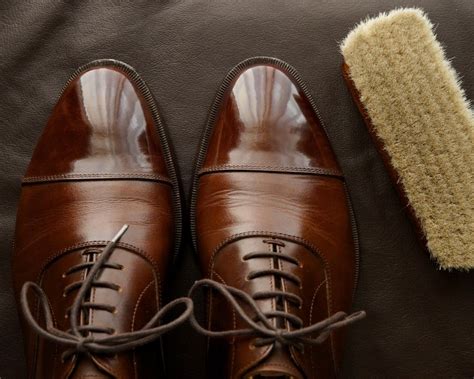 How To Polish Patent Leather Shoes And Preserve The Surface