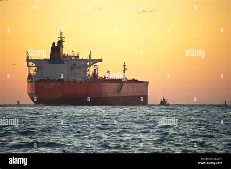 Oil Tanker Hi Res Stock Photography And Images Alamy