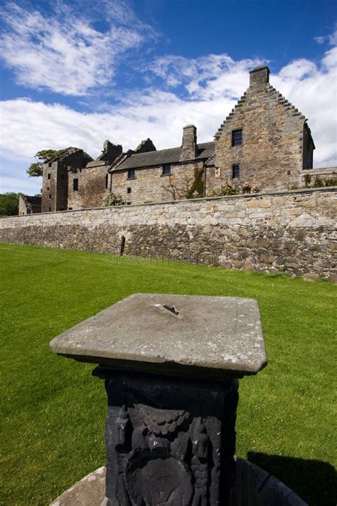 Aberdour Castle and Gardens, Fife Stock Image - Image of nation, castle ...