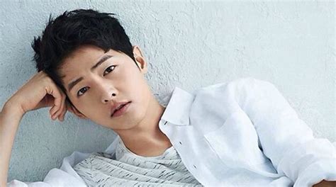 Top Fashion 3 Apa Rahasia Ganteng Song Joong Ki Okezone Lifestyle