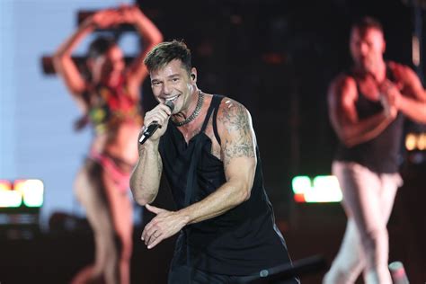 Ricky Martin Schnurbarrt Aus Seinem Sohn Ist Ein Junger Mann Geworden