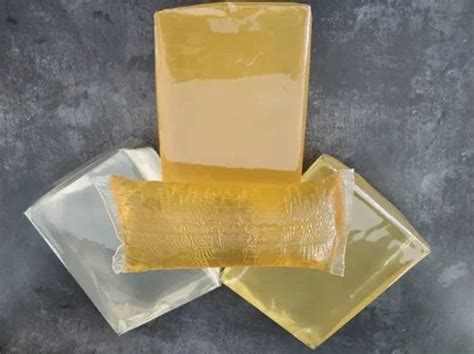 RELIABLE Hma Hot Melt Adhesive For Pet Bottle Labeling Bag At Kg In Vadodara