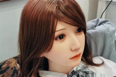My Ultra Realistic Sex Doll Is Possessed It Follows Me Around And