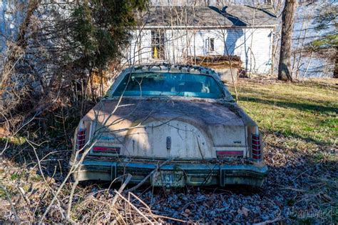 Ripley C 1979 Lincoln Continental Mark V Mar 2010 Abandoned