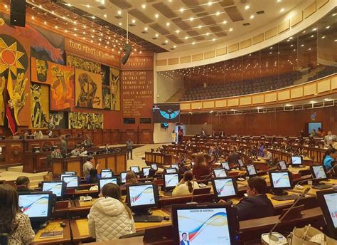 Ley De Igualdad Salarial Para Mujeres Y Hombres Es Aprobada Por La Asamblea Ecuador En Directo