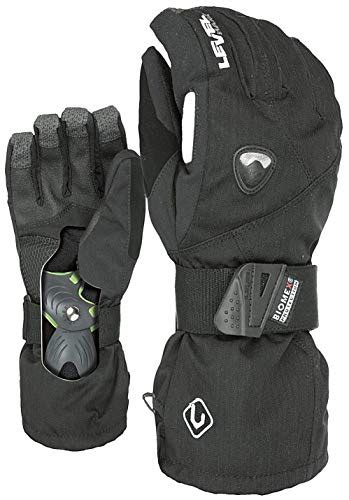 Best Snowboard Gloves with Wrist Guards in 2022 (GUIDE)