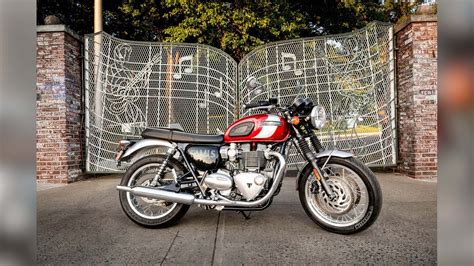 Buy A Special Edition Elvis Triumph Reenact A Very