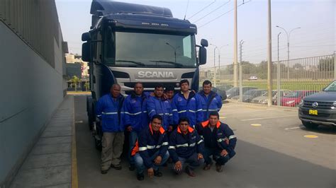 Capacitacion A Conductores De Thalonso Por Scania Del Peru