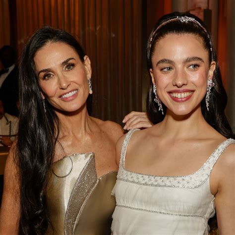 Style Star Margaret Qualley Stuns In Reverse Necklace On The Oscars Red