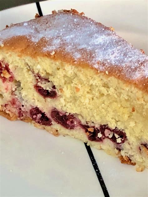 Strawberry Squirt Cake: The Surprisingly Simple Recipe Everyone Loves - dw3rp7q