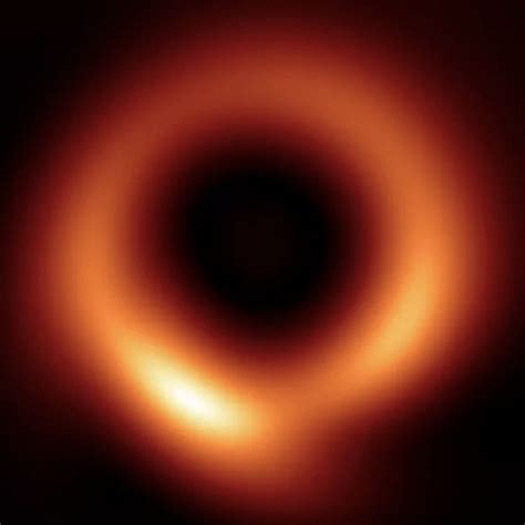 Ai Reveals Stunning Close Up Of Black Hole Curious Times