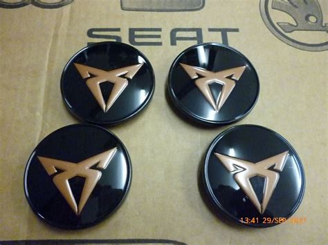 Genuine Seat Cupra Alloy Wheel Centre Caps X Copper Black