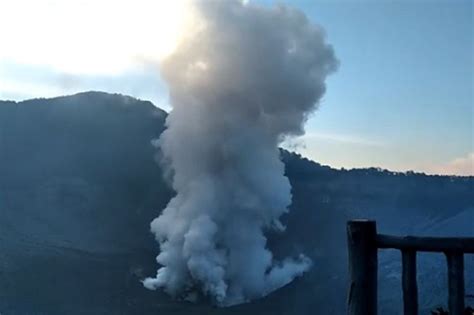 6 Fakta Menarik Gunung Tangkuban Perahu Kisah Sangkuriang