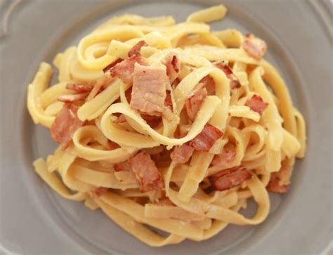 easy fettuccine carbonara   ingredients  cream bake play