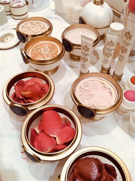 Pin On Make Up Laduree Makeup Skin Makeup Beautiful Makeup