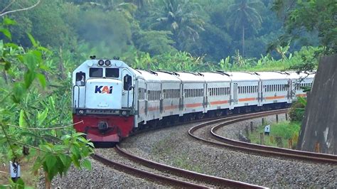 Hunting Kereta Api Ngebut Menikung Di Perbukitan Buniayu Sebelah Barat