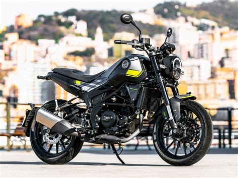 Benelli Leoncinos New Cc Motorcycle Offers Safety Speed And Style