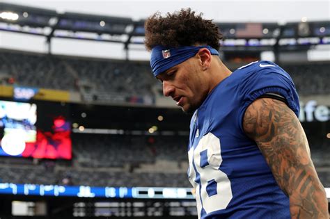 Ny Giants Fans Are Hammering Evan Engram After Bad Drop At Jags Camp