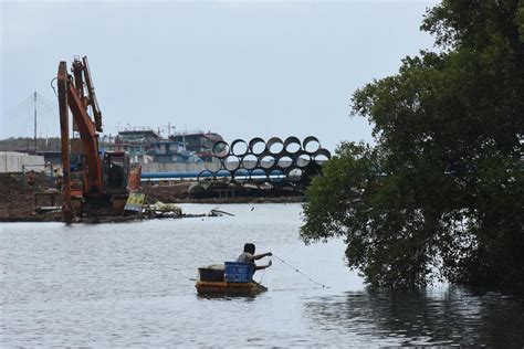 Kementerian Pupr Garap Tanggul Pantai Jakarta Targetkan Rampung Tahun