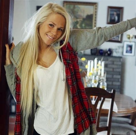 Beautiful Women Norway Beautiful HoT Girls Wallpapers Norway Girls Norway Roadtrip Hiking