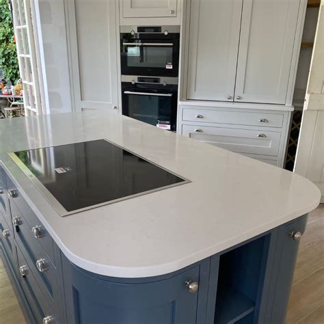 Howdens Bespoke Silestone Miami Vena Quartz Worktop Artofit