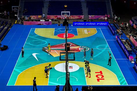 Qué opinan las jugadoras de la nueva cancha LED de cristal Aquí sus