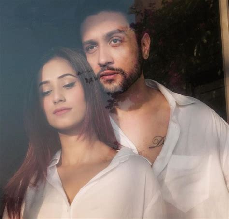 Maera Mishra Adhyayan Sumans Girlfriend Is Hot And Sexy In Bikini Looks