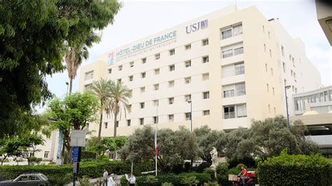 Soutien aux patients de lHôtel Dieu de France HDF et acquisition d