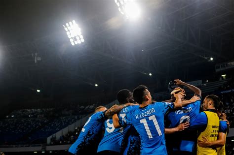 Napoli Campione Ditalia Uno Scudetto Doro Da Quasi 100 Milioni Di Euro