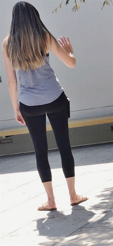 Whooty Milf With Absolute Dump Trunk In Leggings Spandex Leggings Yoga Pants Forum