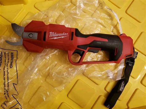 Milwaukee 2534 20 M12 12v Brushless Cordless Pruning Shears Bare Tool Ebay