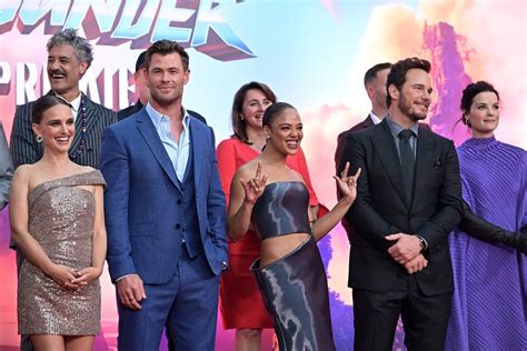 El Reparto De Thor Love And Thunder En La Premiere Mundial Fotos