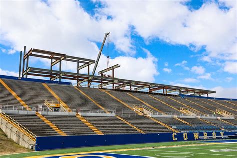 Beam Signing At Cowboy Stadium Mcneese State University