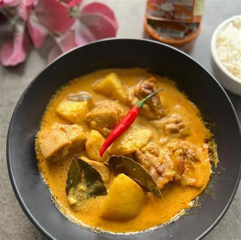 Recipes Thai Yellow Curry Chicken Gaeng Karee Gai