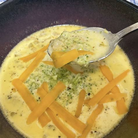 Instant Pot Broccoli Cheese Soup Recipe