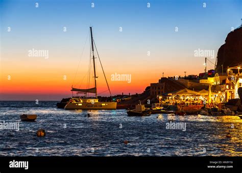 Greek Taverna Ammoudi Santorini Hi Res Stock Photography And Images Alamy