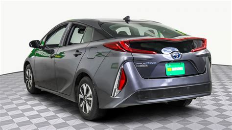 Toyota Prius Prime Hybride Rechargeable Usag E Et Doccasion