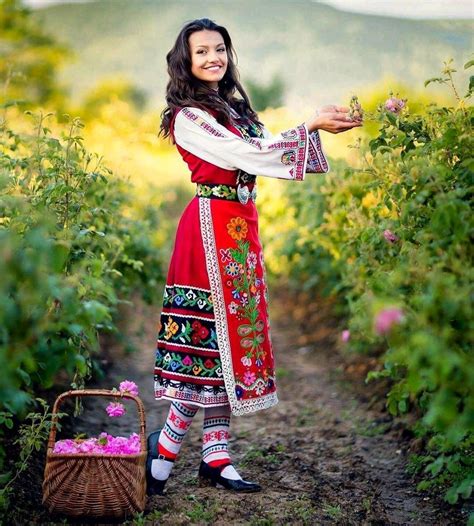 Женская молдавская национальная одежда - 72 фото